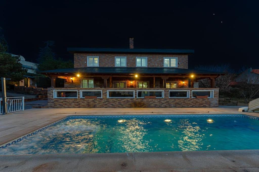 Villa El Jardin De Estrella Navacerrada Exterior foto